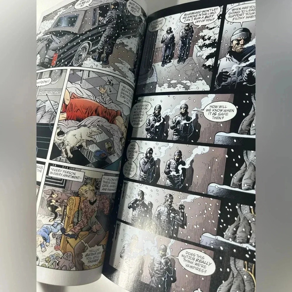 Bill Willingham - Fables The Deluxe Edition Book Two - 🐺 - Picture 8 of 12